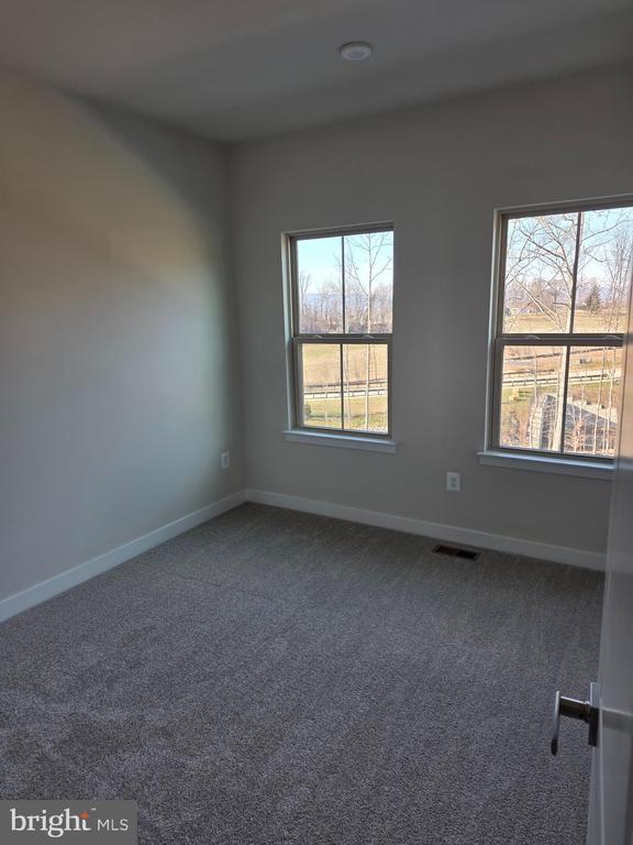 Building Photo - 9255 Klamath Ct