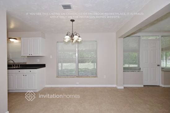 Building Photo - 411 W Charlotte Ave