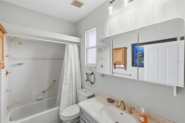 Building Photo - 2499 Silver Palm Rd