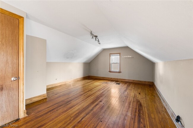 Building Photo - 2438 Brookdale Ave