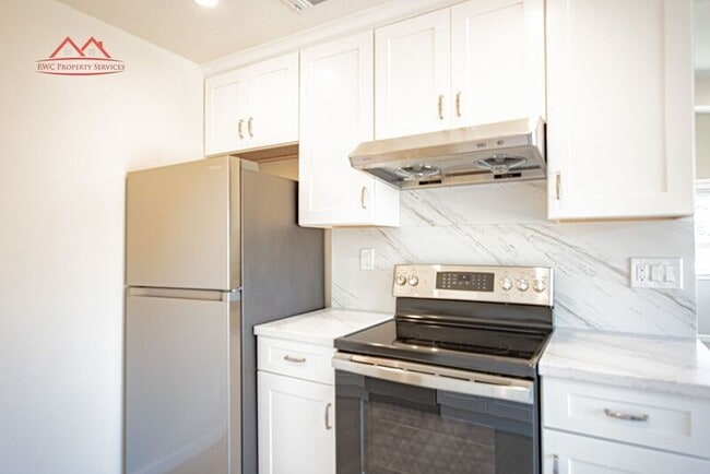 Building Photo - 1829 El Parque Ct