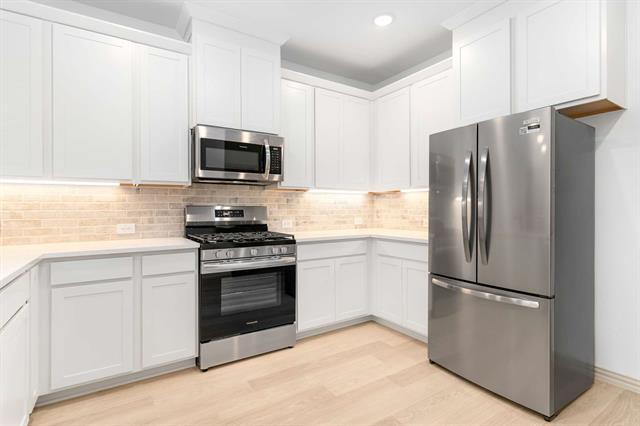 Building Photo - 508 Parkside Dr