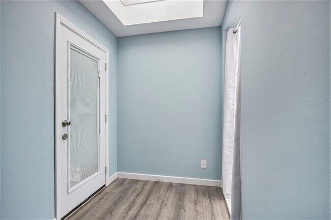 Building Photo - 4633 Wild Indigo St