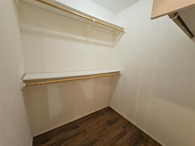 Building Photo - 801 Wood Glen