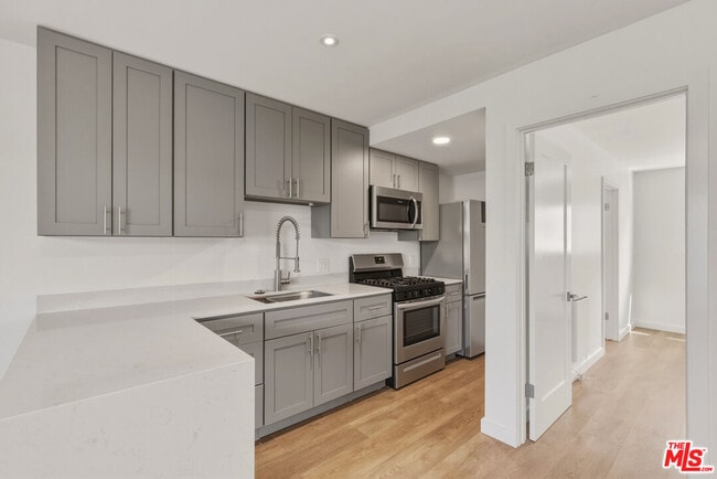 Building Photo - 1427 9th St