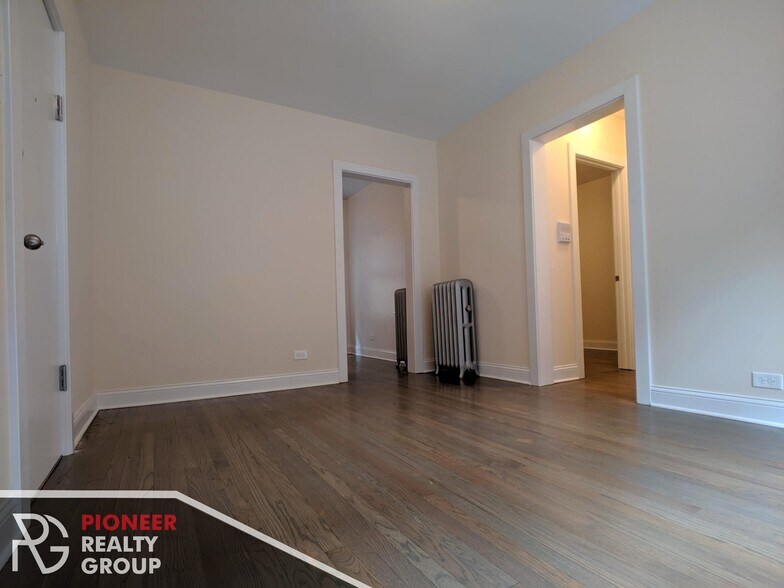 Building Photo - 2648 N Spaulding Ave