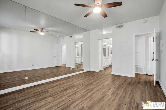 Building Photo - 401 El Cielo Rd