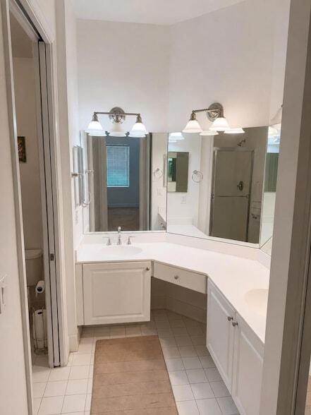 Building Photo - 3600 Oaks Clubhouse Dr