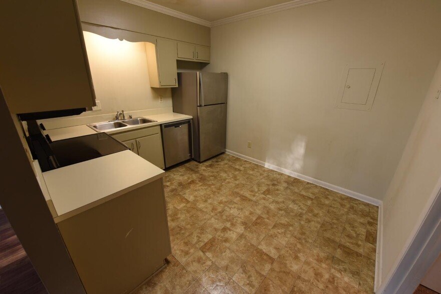 Building Photo - 55 Hanover Cir