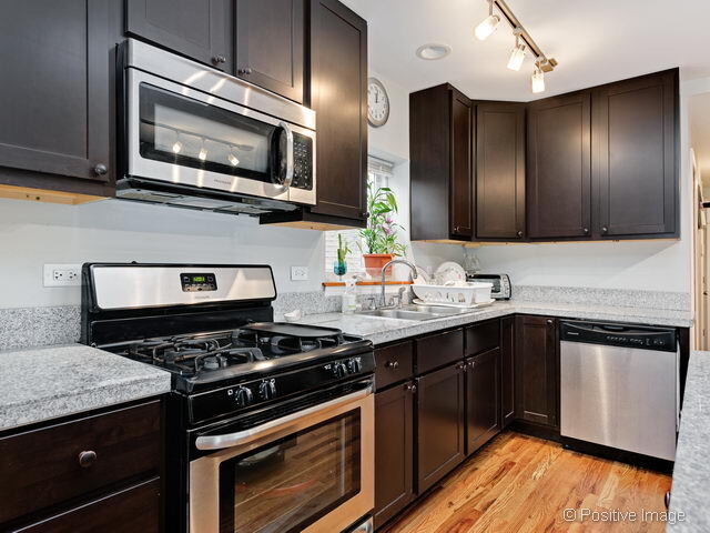 Building Photo - 1638 W Ohio St