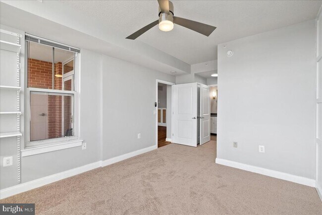 Building Photo - 11760 Sunrise Valley Dr