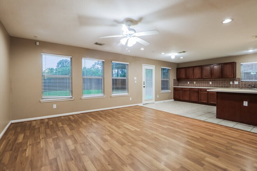 Building Photo - 16135 Cole Bridge Ln