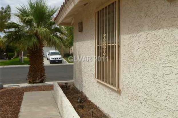 Building Photo - 8432 Mulcahy Ave
