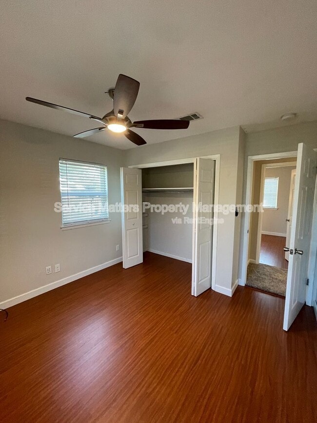 Building Photo - 5057 Pennington Ln