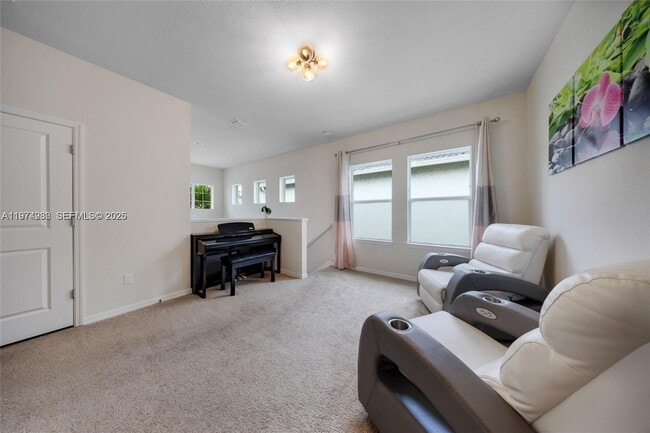 Building Photo - 932 Banyan Dr