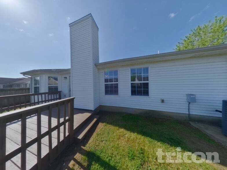 Building Photo - 3310 Perlino Dr