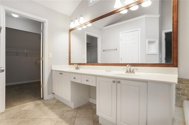 Building Photo - 1603 Pinder Point Dr
