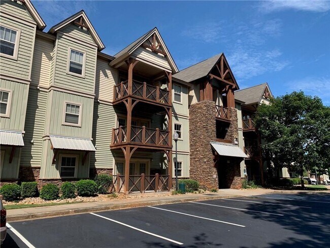 Building Photo - Crawford Falls, 713