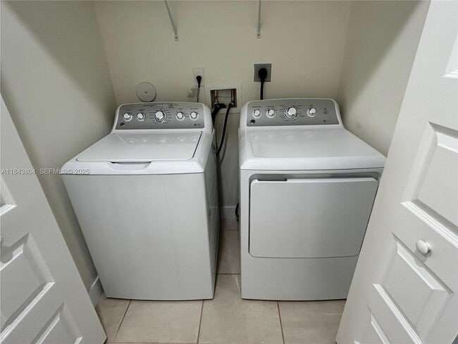 Building Photo - 9113 NW 159th St