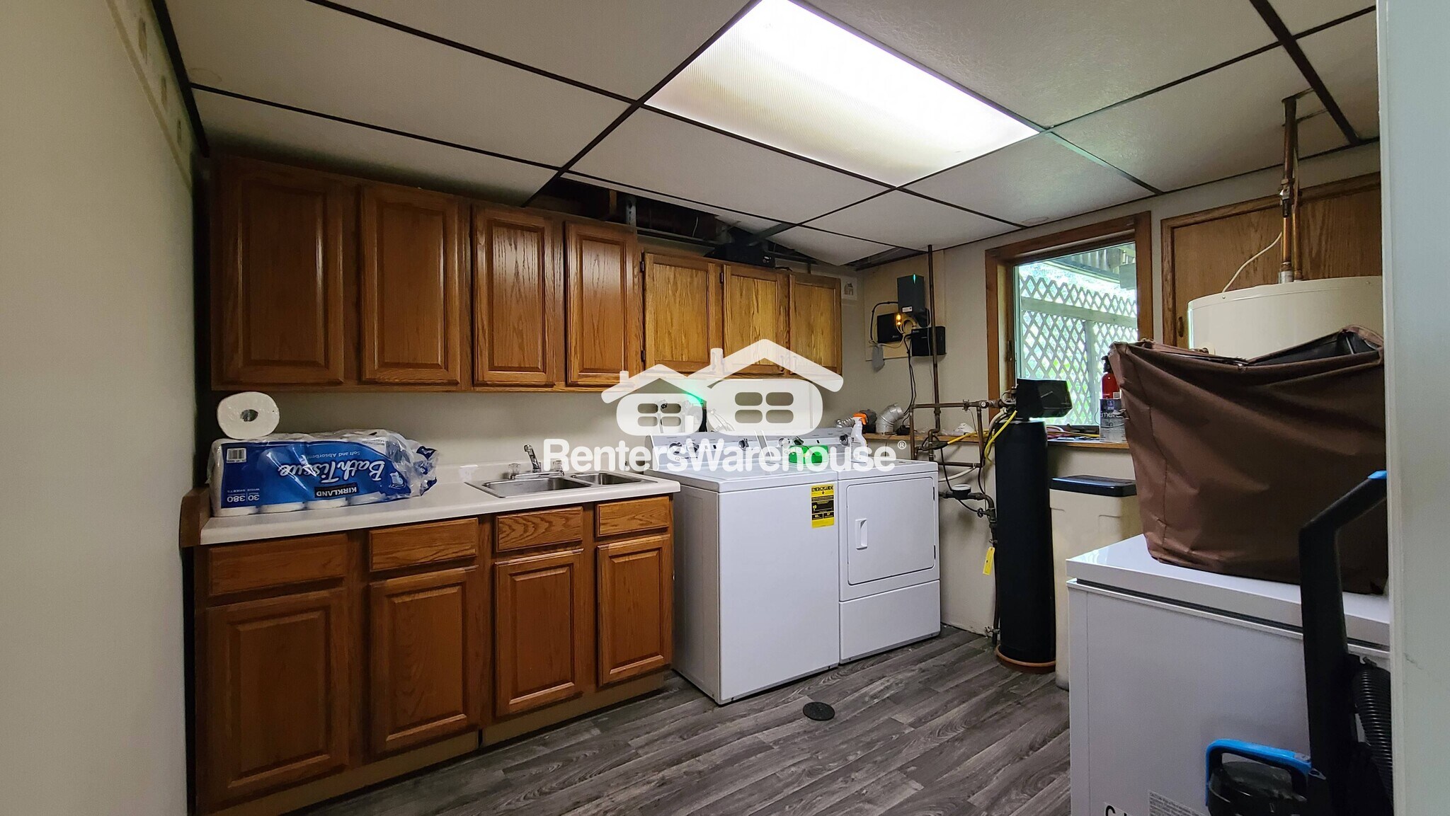 Building Photo - 305 Georges Ct