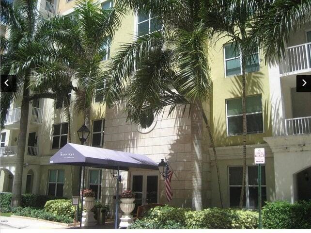 Building Photo - 804 E Windward Way