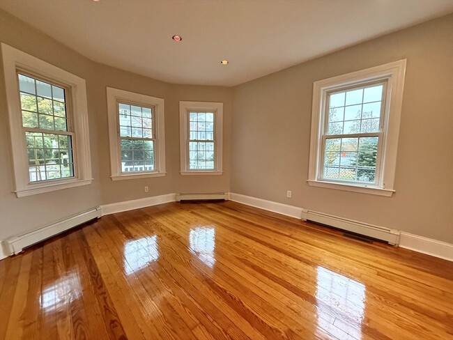 Building Photo - 89 Grove St