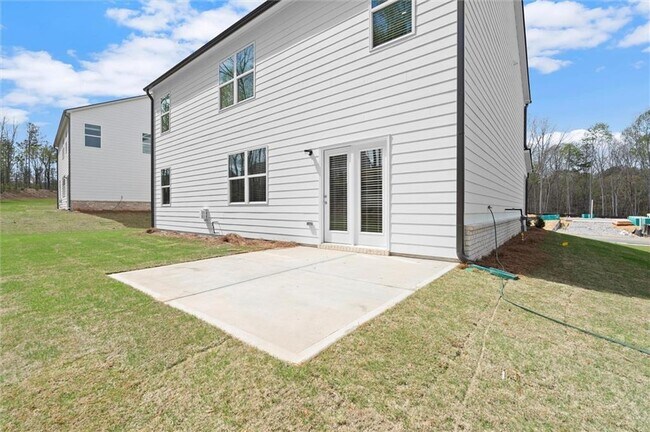 Building Photo - 127 Landsdowne Way SE