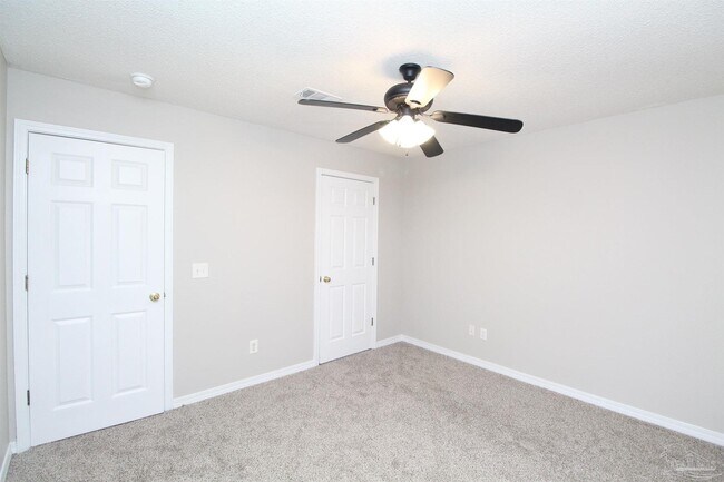 Building Photo - 6854 Cedar Ridge Cir