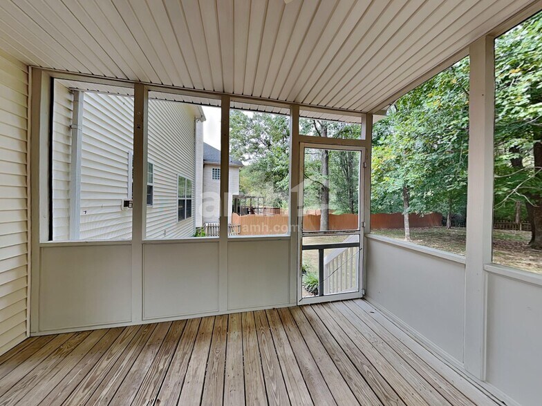 Building Photo - 408 Jameswood Ct