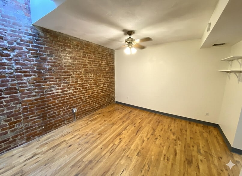 Building Photo - 838 Huntington Ave