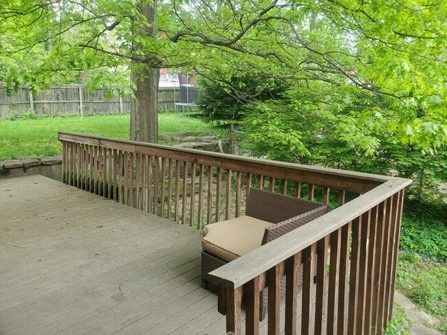 Backyard, deck - 263 Senator Pl