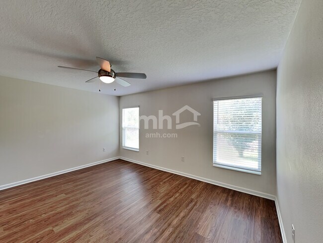 Building Photo - 4355 Seven Canyons Dr