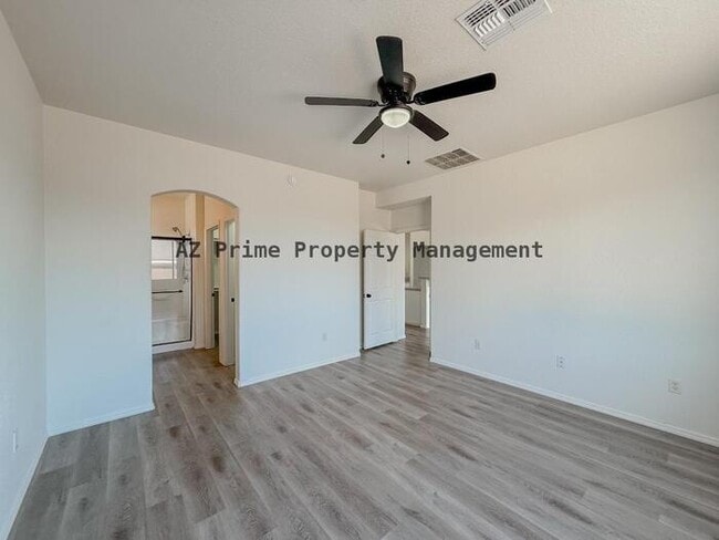 Building Photo - 3420 Avenida Bonita