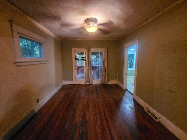 Building Photo - OWNER FINANCE! NO BANK QUALIFYING! NO CREDIT CHECK!