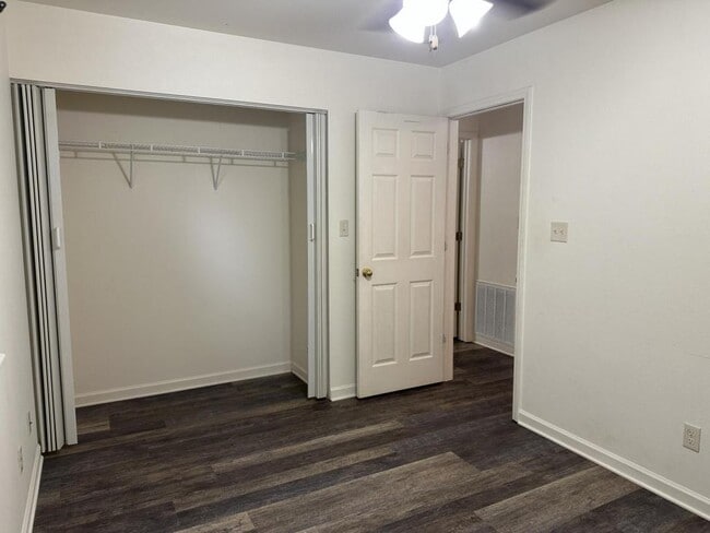 Building Photo - 103 Juniper Pl