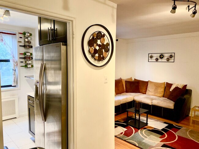 Living Room/Kitchen - 14105 Pershing Cres