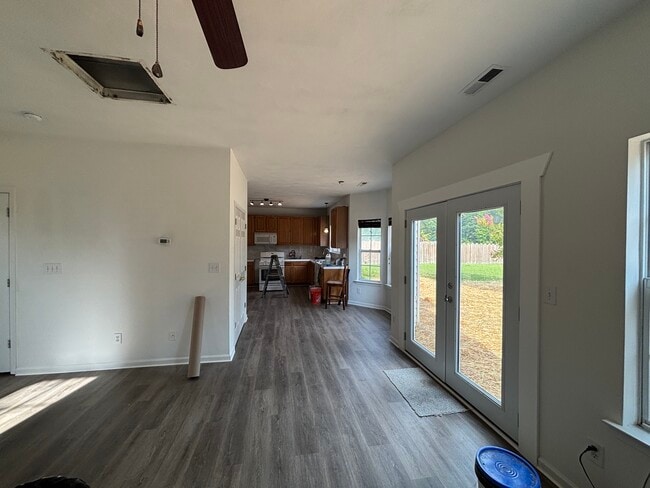 Building Photo - 2437 Annie Cir