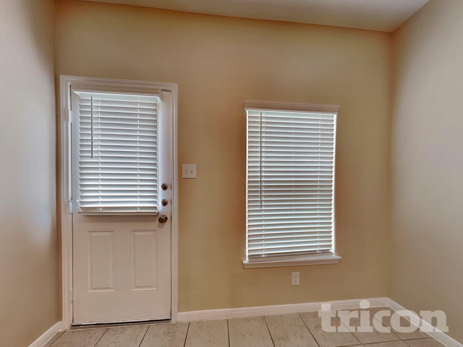 Building Photo - 536 Red Dusk Paint Dr