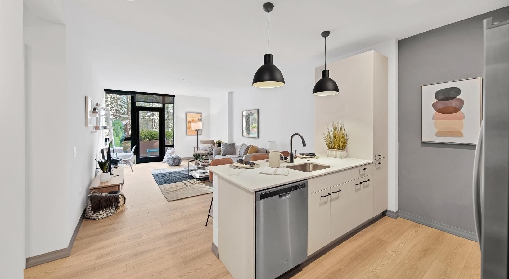 Building Photo - 2347 N Elston Ct