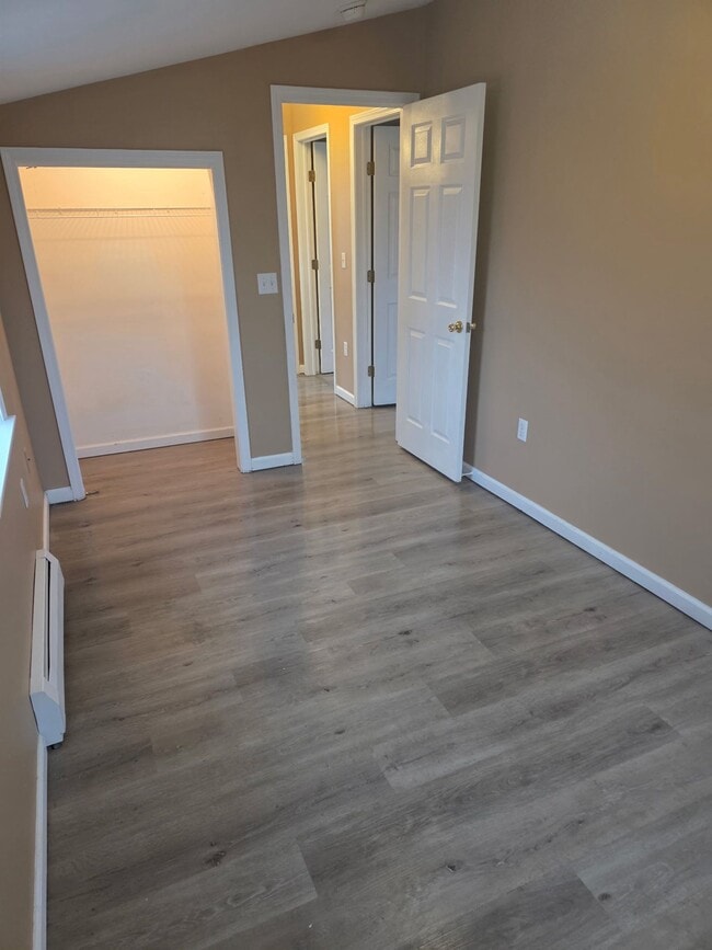 Building Photo - 96 E Schuyler St