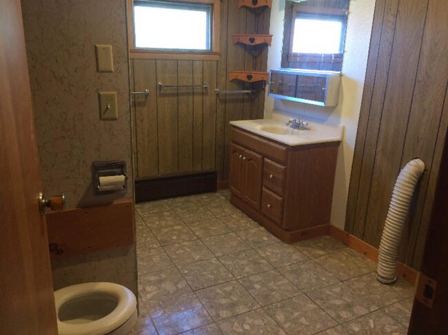 Building Photo - 11 Witherbee Dr