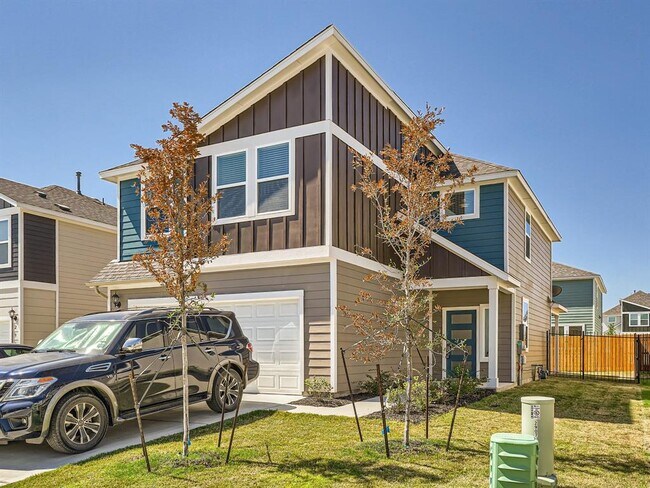 Building Photo - 2909 Bronx Dr
