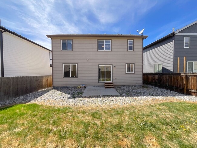 Building Photo - 3 Bedroom Home Available Near S Marksheffel Rd & Fontaine Blvd!