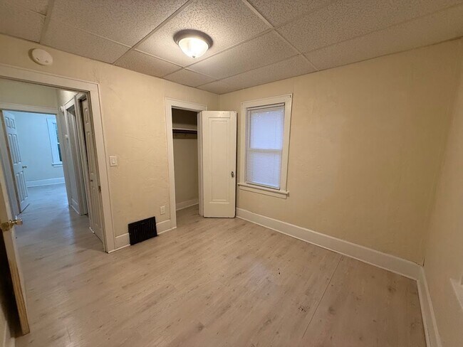 Building Photo - 688 Kipling St