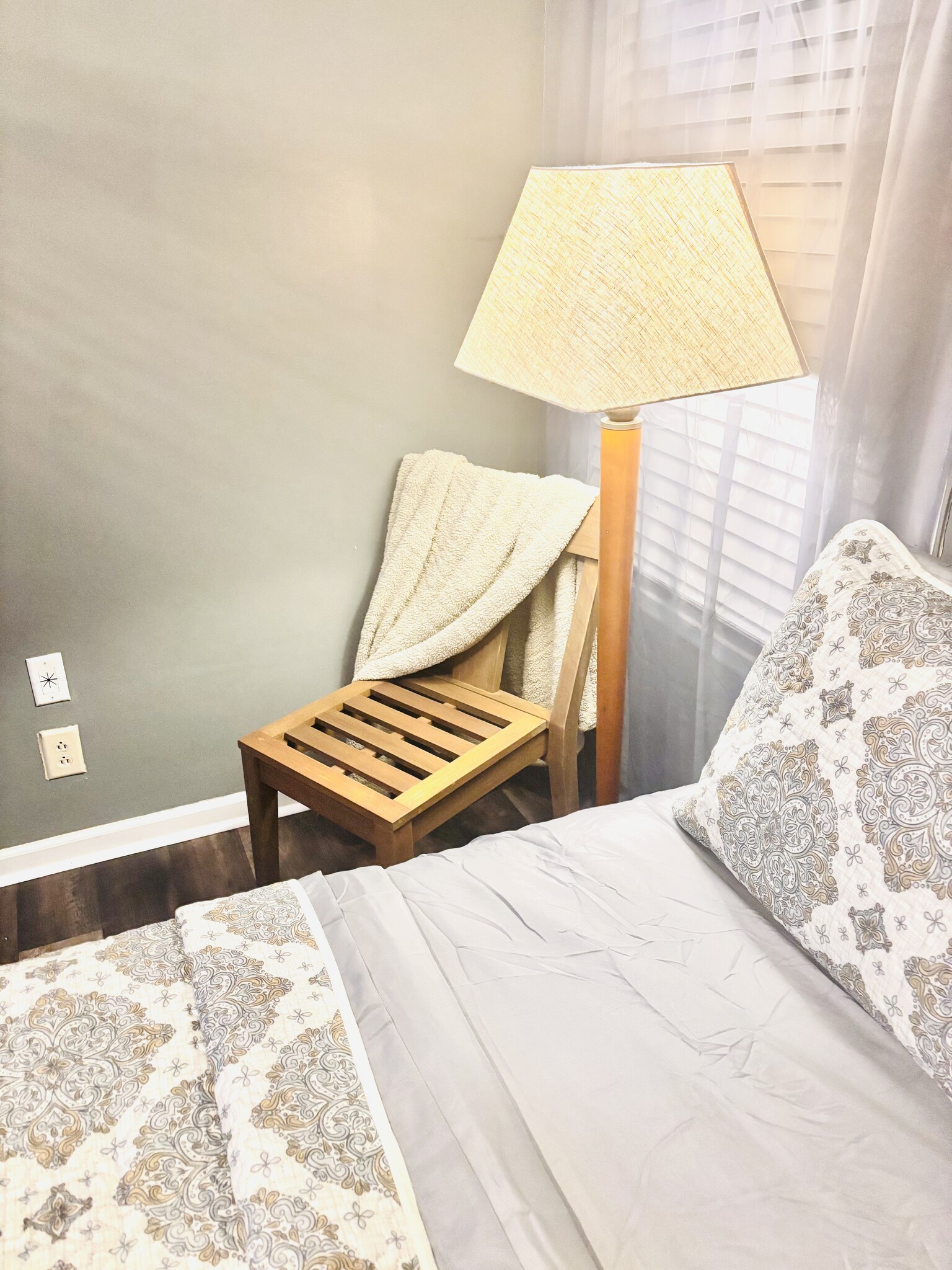 Guest Bedroom - 4388 Barrington Pl