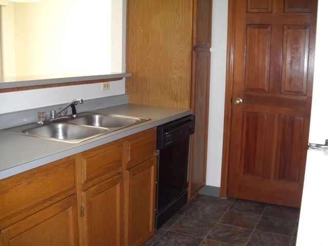 Building Photo - North Boulder Townhome, 1 Car Garage, Wood...