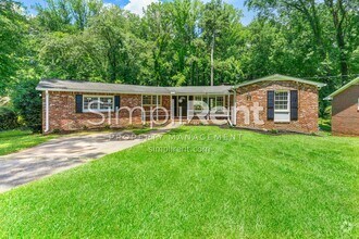 Building Photo - Charming 4 Bd / 2 Bath in College Park!
