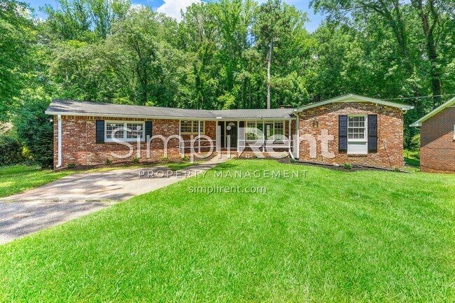 Primary Photo - Charming 4 Bd / 2 Bath in College Park!
