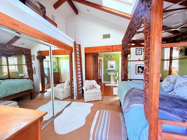 Building Photo - FULLY FURNISHED 30+ RENTAL IN SANTA BARBARA, Owner prefers 6-12 lease | Pet Friendly House