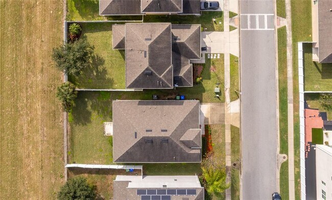 Building Photo - 902 Grand Hilltop Dr